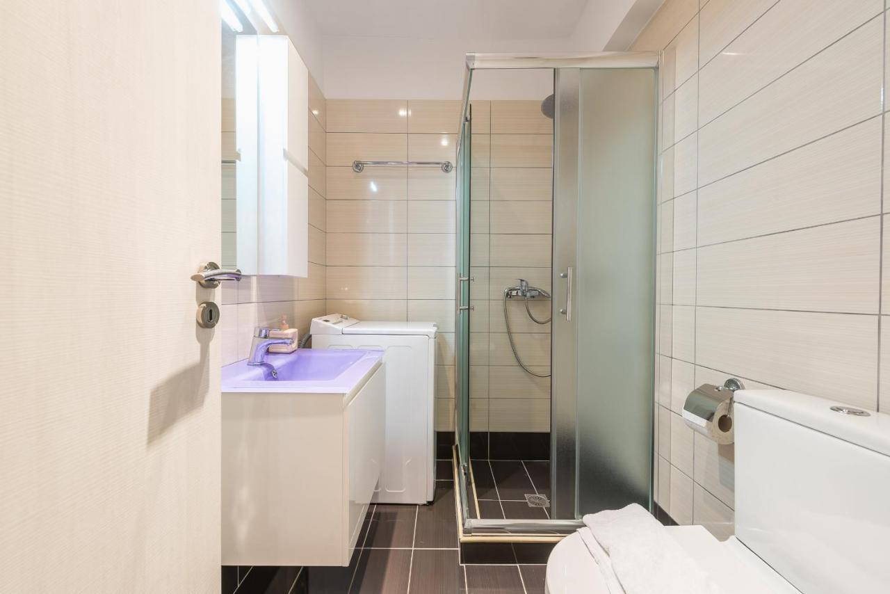 An Impressive 2 Bdr Apt In Glyfada アテネ エクステリア 写真