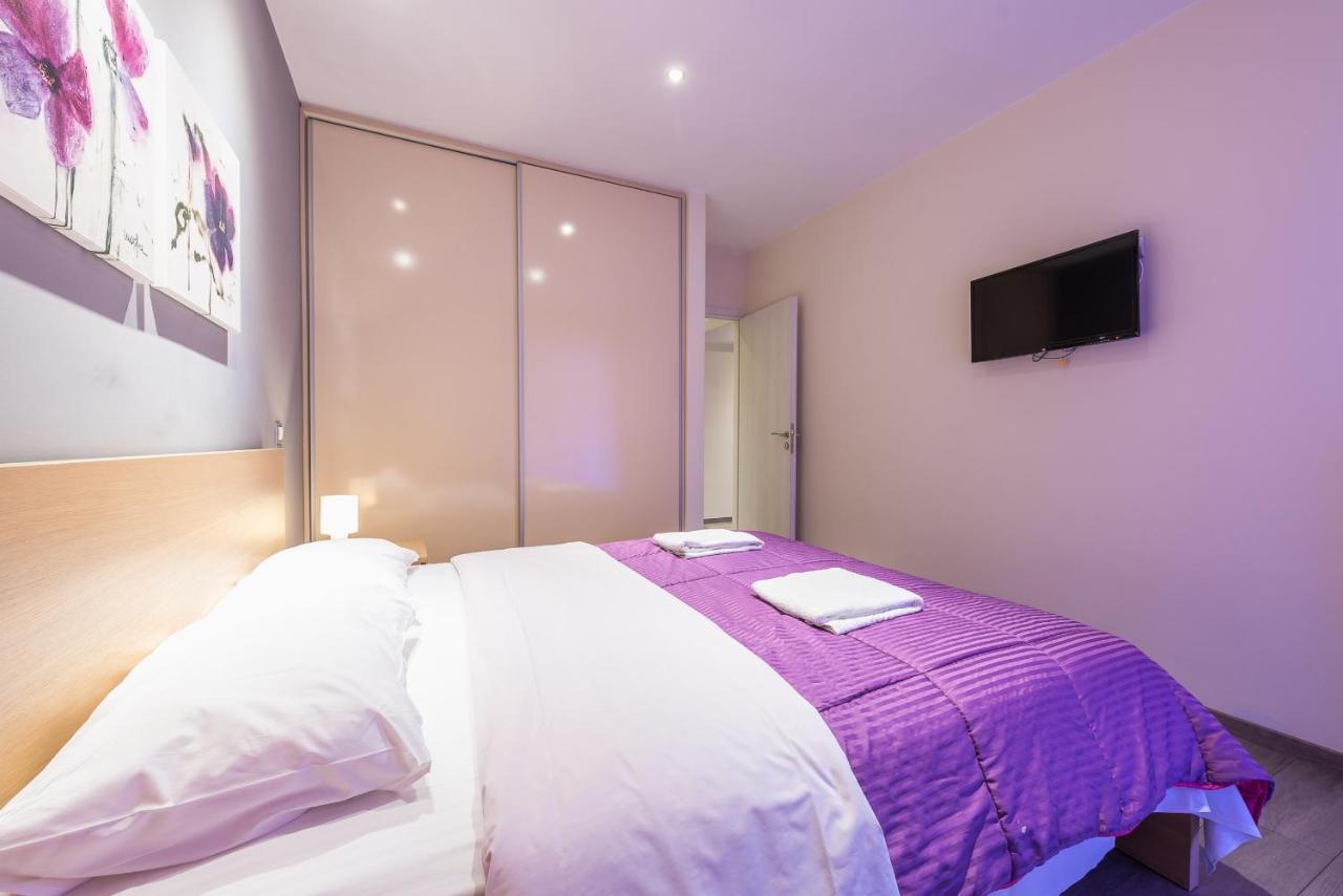 An Impressive 2 Bdr Apt In Glyfada アテネ エクステリア 写真